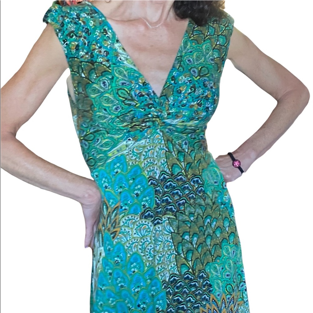 I am looking for this Luna Claire dress!